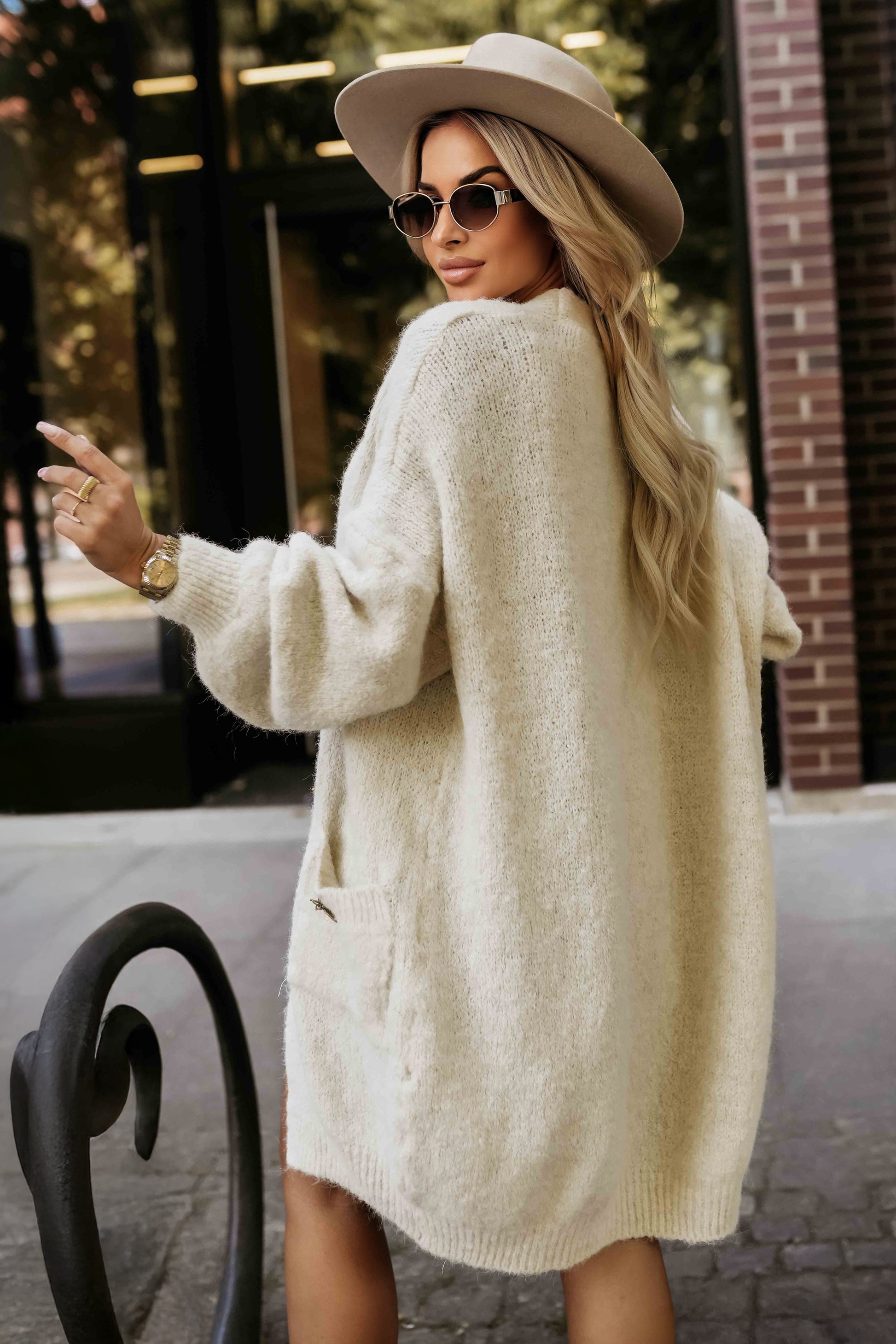 Numoco Basic 628-1 Fashionable oversized cardigan with a decorative brooch and practical pockets - beige-2