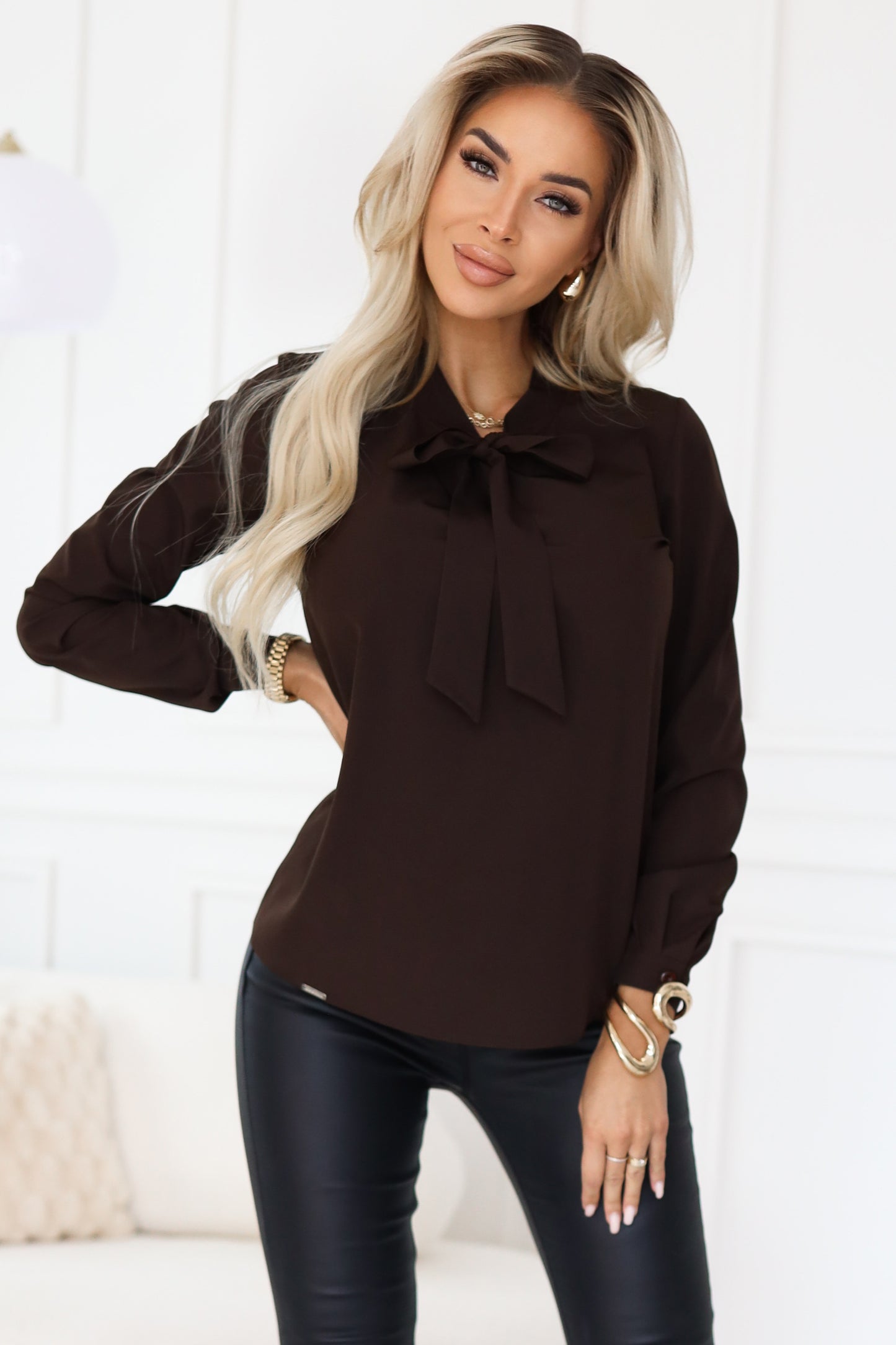 Numoco 140-29 Business blouse with long sleeves and a tie at the front - chocolate-3